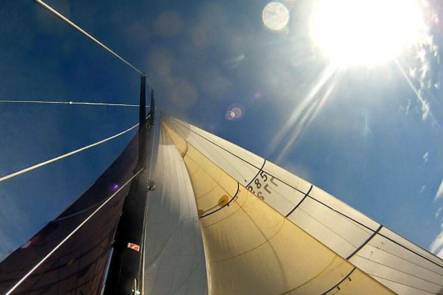 Offshore Yacht Racing Course with J World